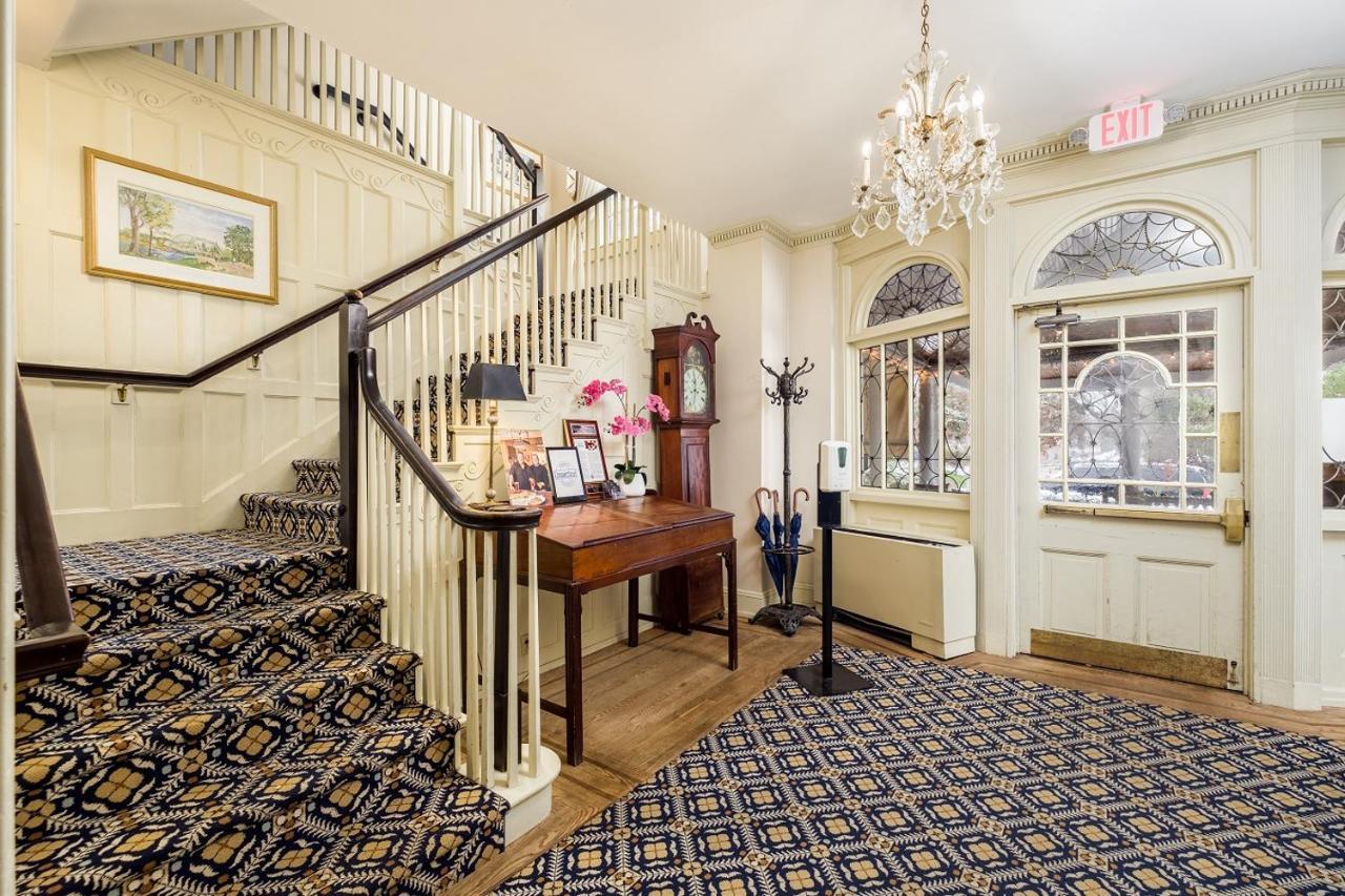 Отель Simsbury 1820 House Экстерьер фото
