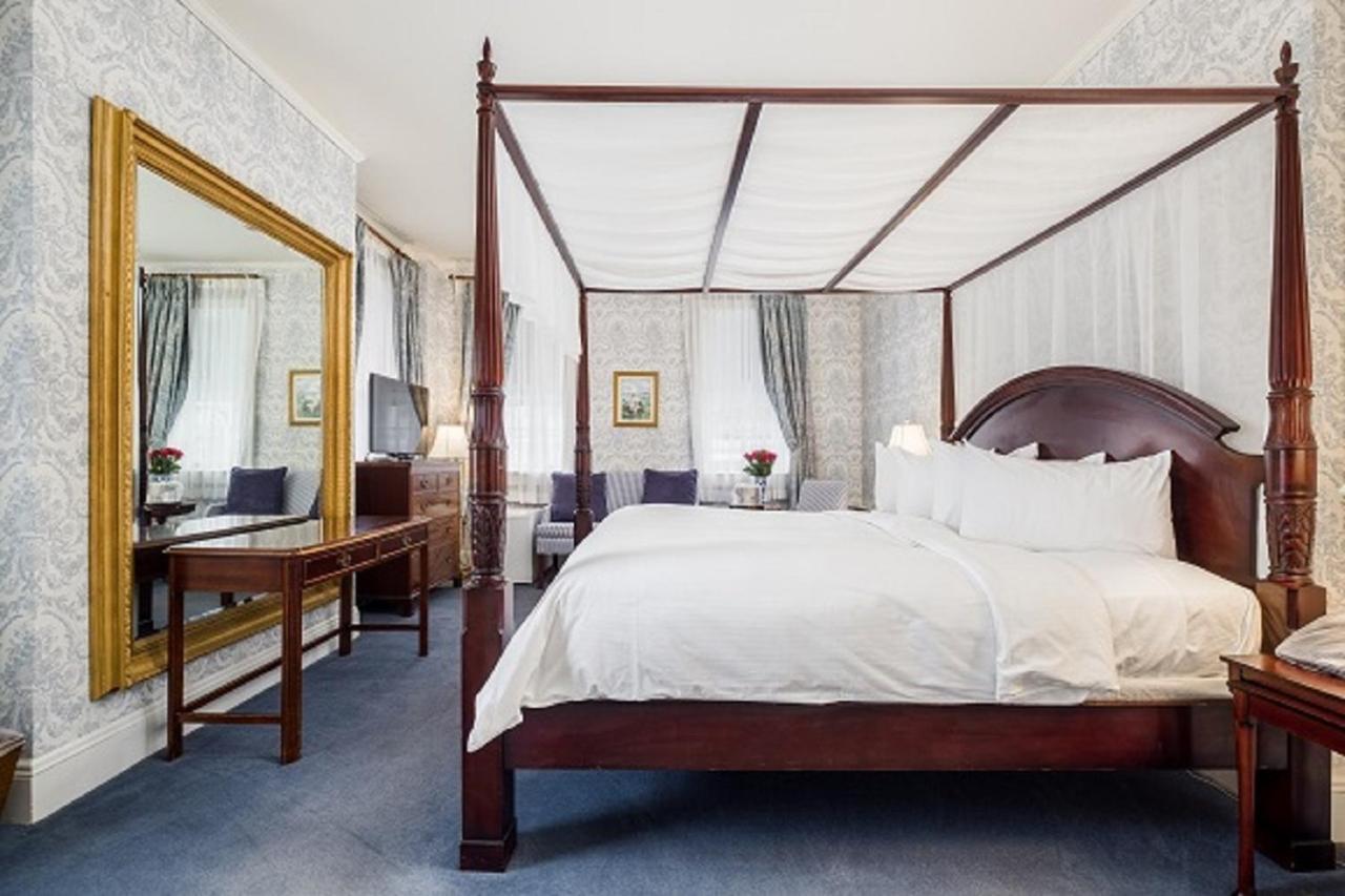 Отель Simsbury 1820 House Экстерьер фото