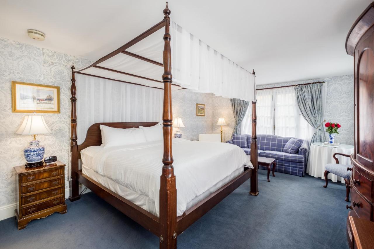 Отель Simsbury 1820 House Экстерьер фото