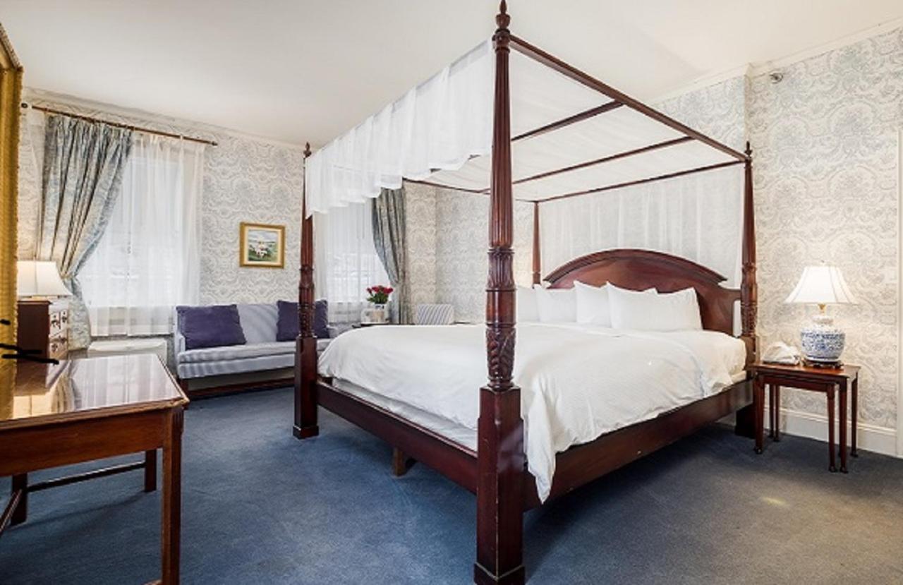 Отель Simsbury 1820 House Экстерьер фото