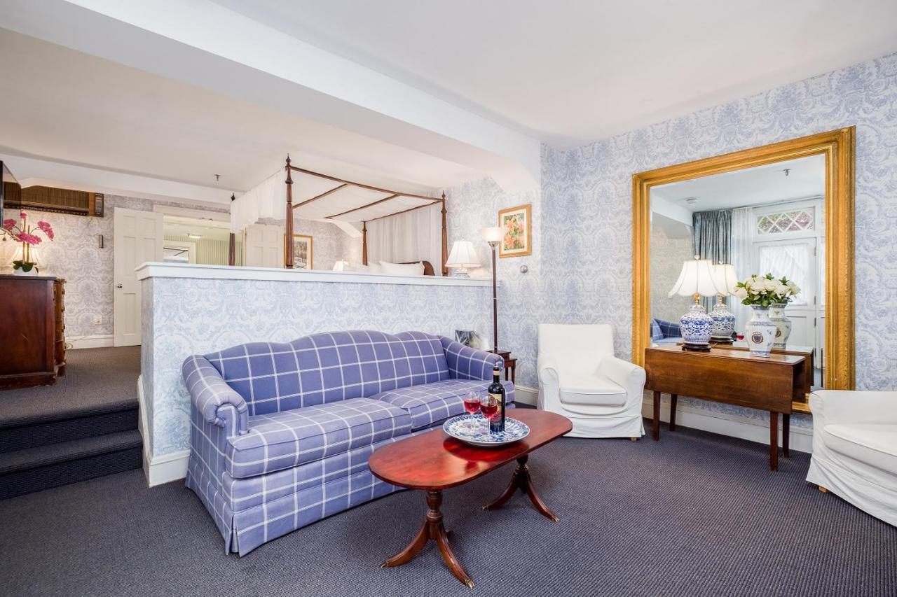 Отель Simsbury 1820 House Экстерьер фото