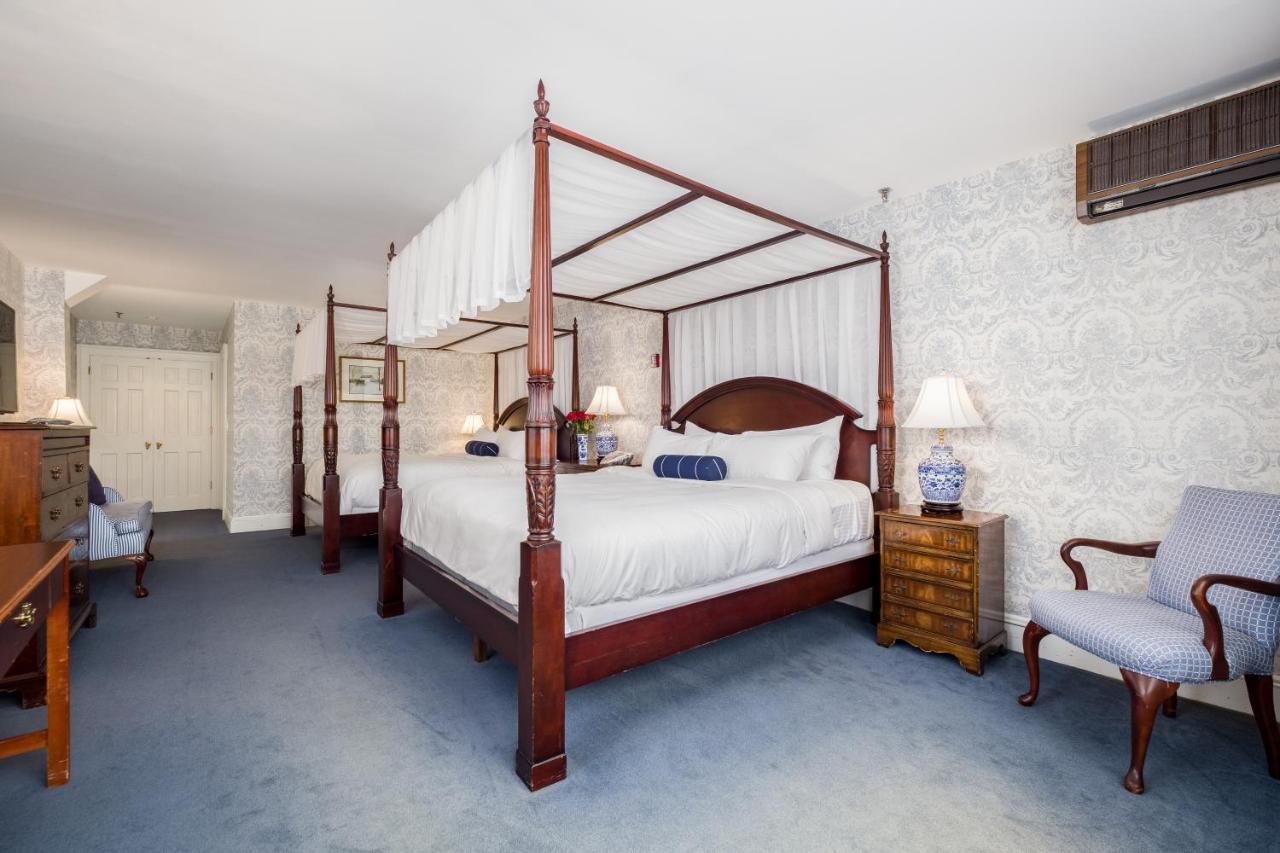 Отель Simsbury 1820 House Экстерьер фото