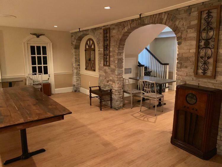 Отель Simsbury 1820 House Экстерьер фото
